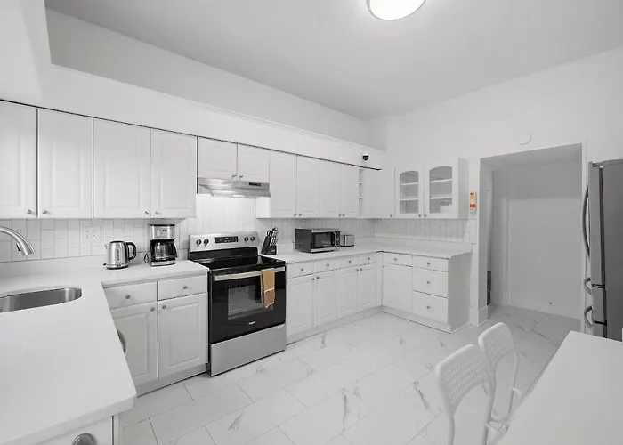 Homestay Bloomfield/shadyside @h Spacious And Quiet Private Bedroom With Shared Bathroom